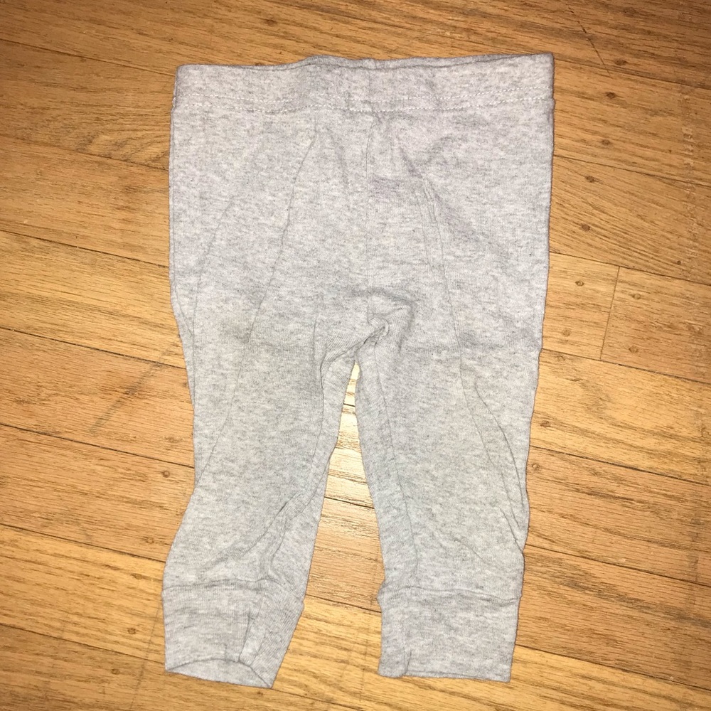 5/$15🌷 Gray Cotton Leggings 3-9M